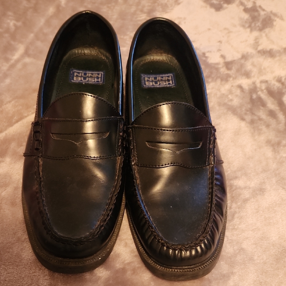 Nunn Bush Men's Classic Black Slip-On Loafers